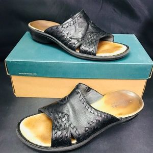 Clarks Bendable Ina Heart Black Leather Sandal 7.5